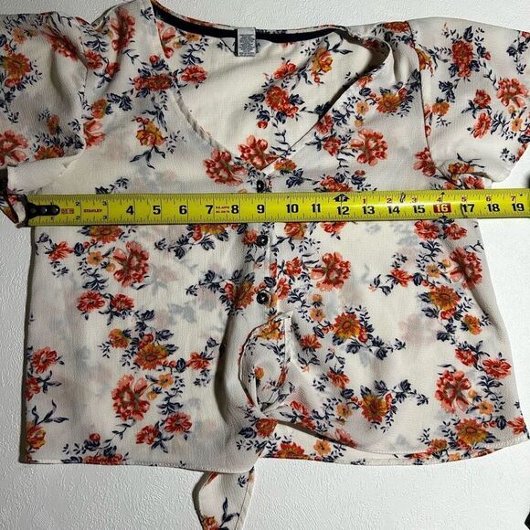 Arizona Floral Button Down Tie-Front Blouse | Size S - Picture 6 of 6